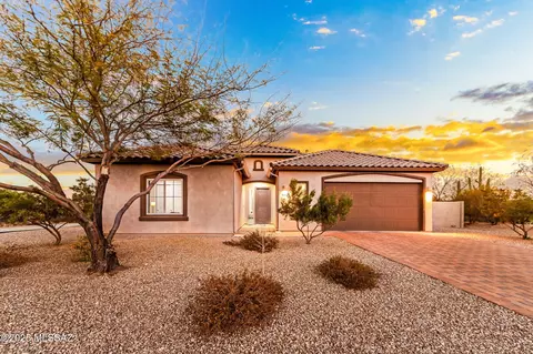 825 S Castar Dr, Tucson, AZ 85745