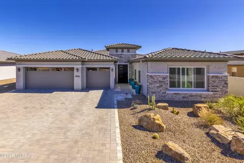 32355 S Cattle Trl, Oracle, AZ 85623