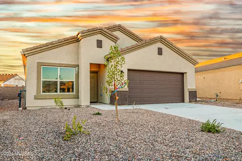 10359 N Tenaza Ct, Marana, AZ 85653
