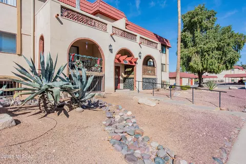6335 N Barcelona Ln #720, Tucson, AZ 85704