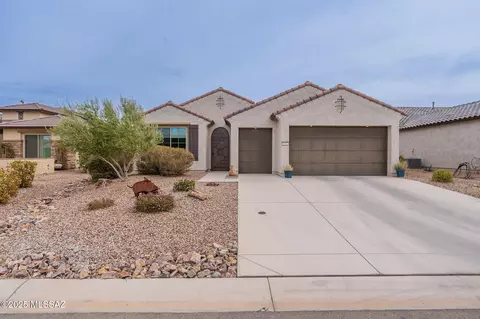 1932 N Pinyon Ln, Green Valley, AZ 85614