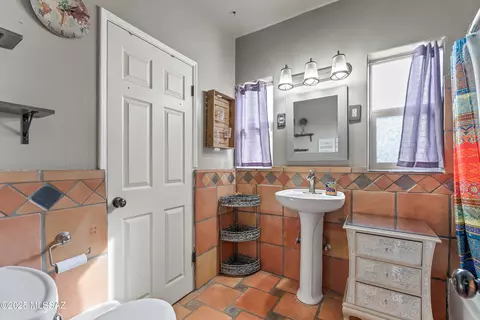 Bath - 4055 E 5th St, Tucson, AZ 85711 photo 1 of 6