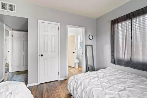 Bedroom - 4055 E 5th St, Tucson, AZ 85711 photo 4 of 8