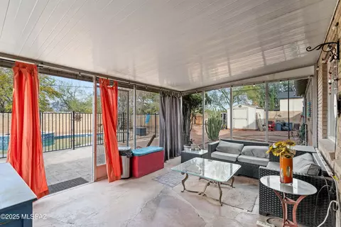 Exterior - 4055 E 5th St, Tucson, AZ 85711 photo 3 of 7