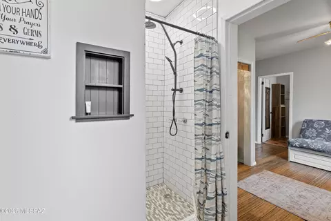 Bath - 4055 E 5th St, Tucson, AZ 85711 photo 4 of 6