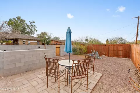 Exterior - 4055 E 5th St, Tucson, AZ 85711 photo 5 of 7