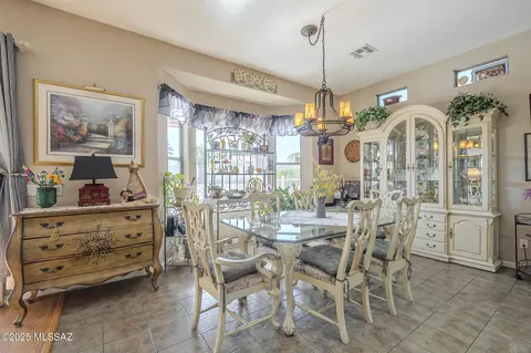 Dining - 10792 E Grass Spring Pl, Tucson, AZ 85748 photo 2 of 3