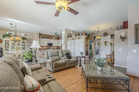 Living - 10792 E Grass Spring Pl, Tucson, AZ 85748 photo 2 of 4