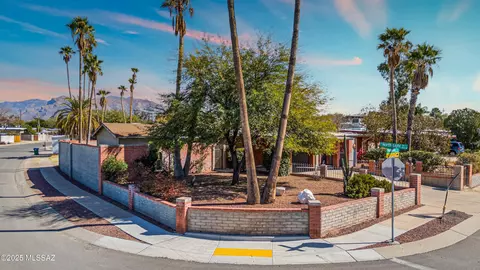 3554 W Moonsong Pl, Tucson, AZ 85741