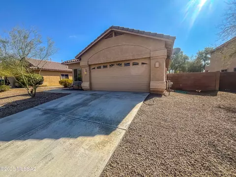 11931 W Fontenelle Dr, Marana, AZ 85653