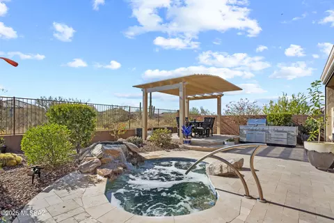 7023 W Kanab Creek Trl, Marana, AZ 85658