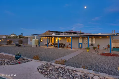 6721 N Pomona Rd, Tucson, AZ 85704