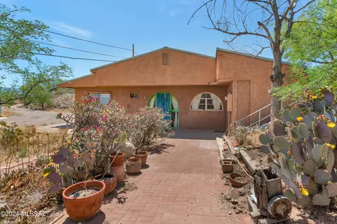 Exterior - 623 E Pearl St, Benson, AZ 85602 photo 1 of 2
