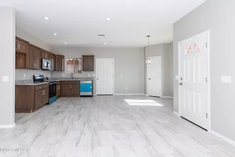 9385 W Albert St, Tucson, AZ 85735