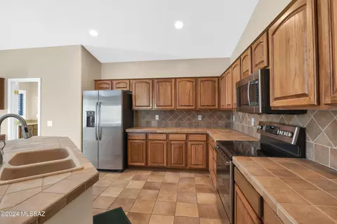 63286 E Harmony Dr, Saddlebrooke, AZ 85739 photo 16