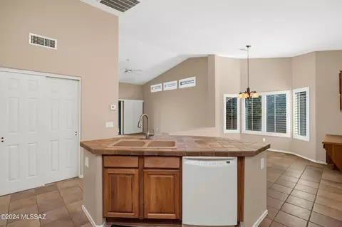 63286 E Harmony Dr, Saddlebrooke, AZ 85739 photo 17