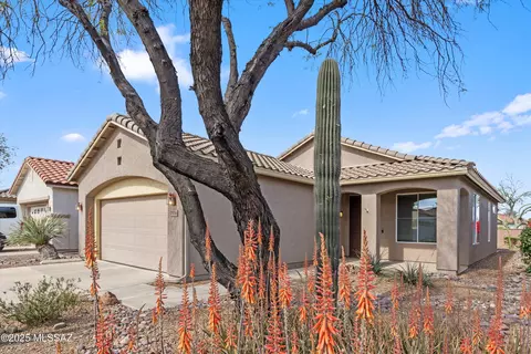 7516 W Wandering Coyote Dr, Tucson, AZ 85743