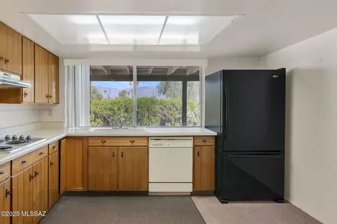 Kitchen - 8357 E 7th St, Tucson, AZ 85710 photo 3 of 5