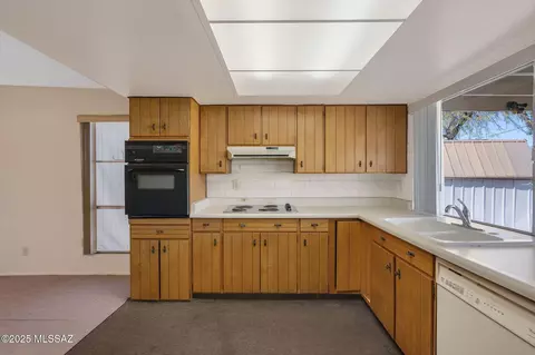 Kitchen - 8357 E 7th St, Tucson, AZ 85710 photo 5 of 5