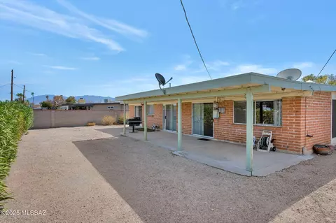 Exterior - 8357 E 7th St, Tucson, AZ 85710 photo 4 of 5