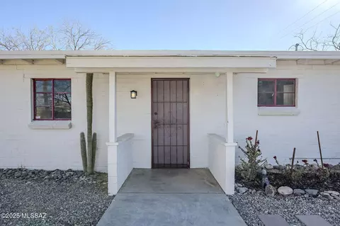 2502 N Sycamore Blvd, Tucson, AZ 85712