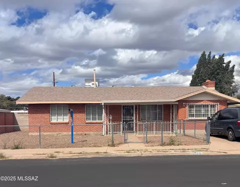 3749 E Juarez St, Tucson, AZ 85713