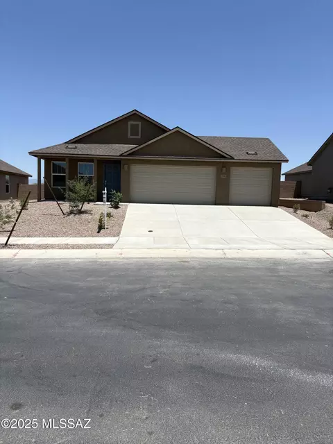 17483 S Desert Anemone Dr, Vail, AZ 85641