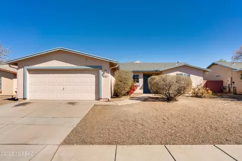 7871 S Tarbela Ave, Tucson, AZ 85747