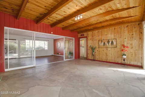 Exterior - 840 E Copper St, Tucson, AZ 85719 photo 4 of 16