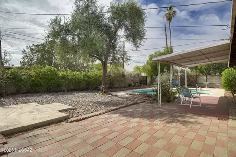 Exterior - 840 E Copper St, Tucson, AZ 85719 photo 8 of 16