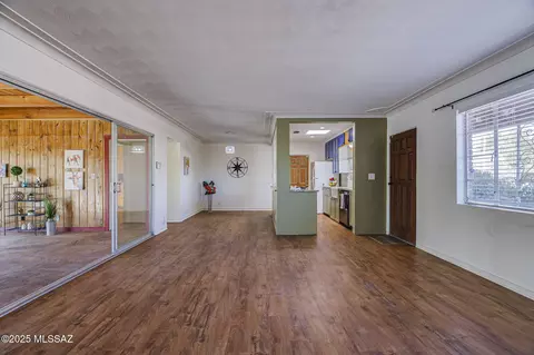 Living - 840 E Copper St, Tucson, AZ 85719 photo 3 of 6