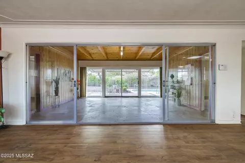 Living - 840 E Copper St, Tucson, AZ 85719 photo 6 of 6