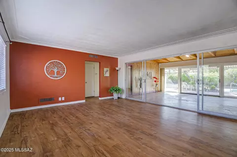 Living - 840 E Copper St, Tucson, AZ 85719 photo 1 of 6