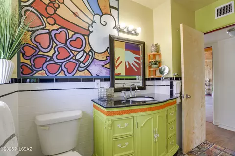 Bath - 840 E Copper St, Tucson, AZ 85719 photo 6 of 7