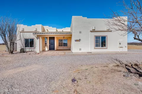 9687 E Adam Trl, Hereford, AZ 85615