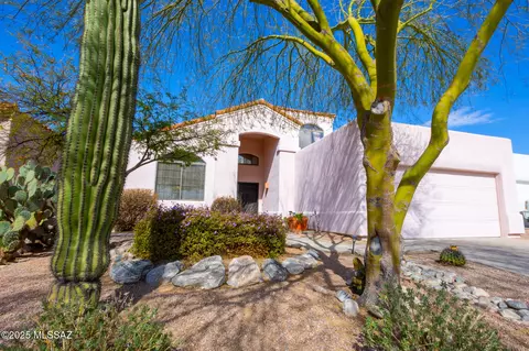 5543 N Hopbush Pl, Tucson, AZ 85704