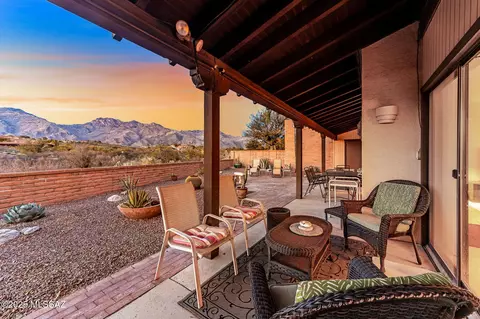 6571 E Via Algardi, Tucson, AZ 85750