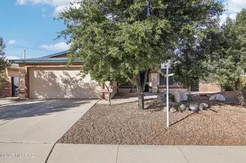 10251 E Woodhaven Ln, Tucson, AZ 85748