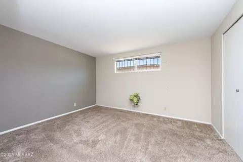 Bedroom - 7329 E Sylvane Dr, Tucson, AZ 85710 photo 1 of 4
