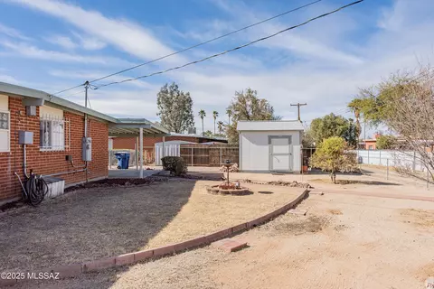 Exterior - 7329 E Sylvane Dr, Tucson, AZ 85710 photo 5 of 5