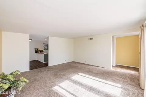 Living - 7329 E Sylvane Dr, Tucson, AZ 85710 photo 4 of 4