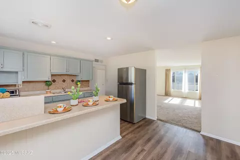 Kitchen - 7329 E Sylvane Dr, Tucson, AZ 85710 photo 4 of 4