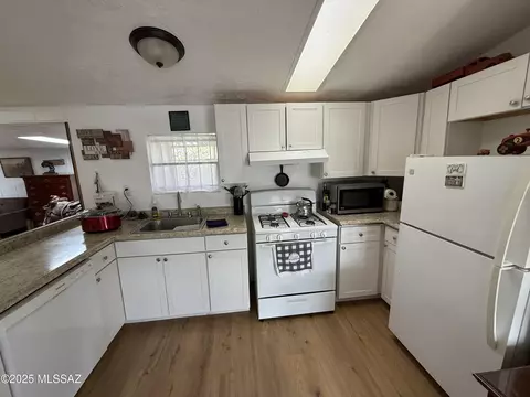 2276 S Devon Loop, Tucson, AZ 85713 photo 7