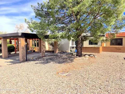 290 N Paseo De Los Conquistadores, Green Valley, AZ 85614