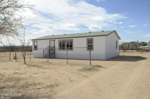 10430 S Epperson Ln, Tucson, AZ 85756