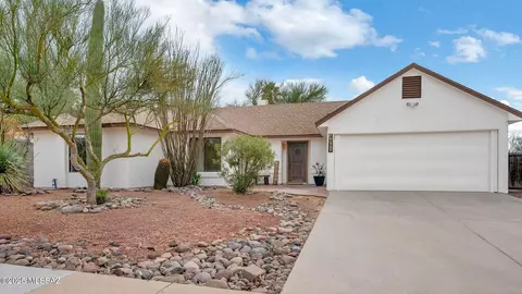 4851 W Waterbuck Dr, Tucson, AZ 85742
