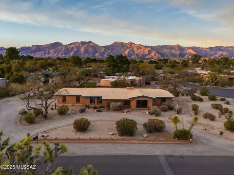 6251 E Paseo Tierra Alta, Tucson, AZ 85715