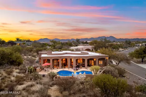 955 W Silver Spring Pl, Oro Valley, AZ 85755