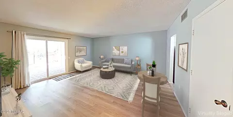 47 W Calle Del Lago, Green Valley, AZ 85614