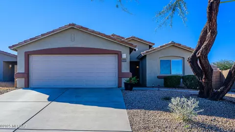 502 E Greg Rock Rd, Vail, AZ 85641